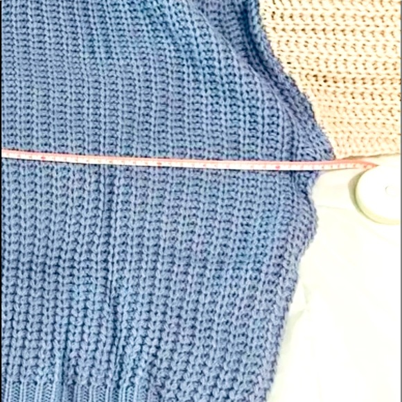 Color block turtleneck sweater - Picture 4 of 5